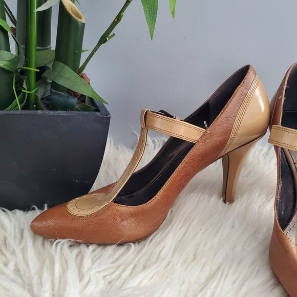 Circa Joan & David Brown Retro T-Strap Pointy Toe Heels Pumps Size 10M - Picture 4 of 14
